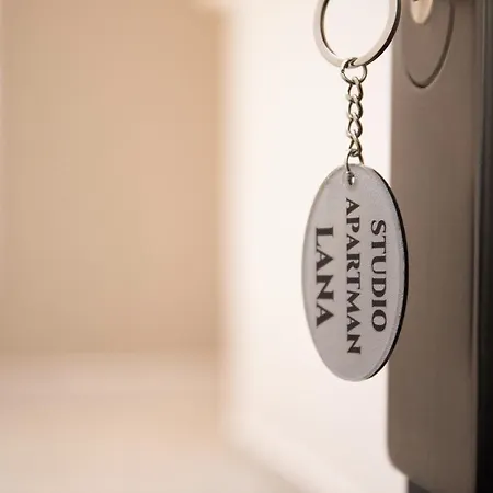 Lana Apartament