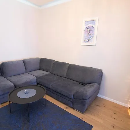 Lana Apartment