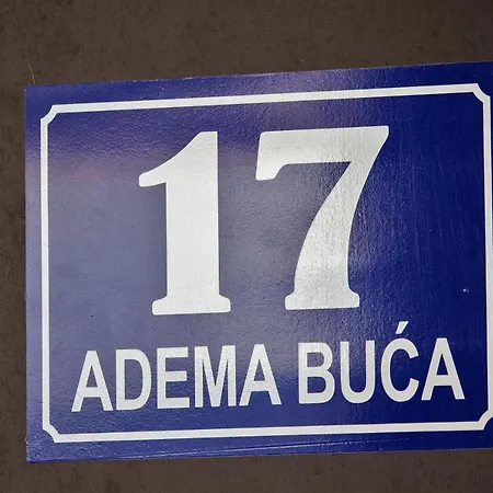 Lana Apartment